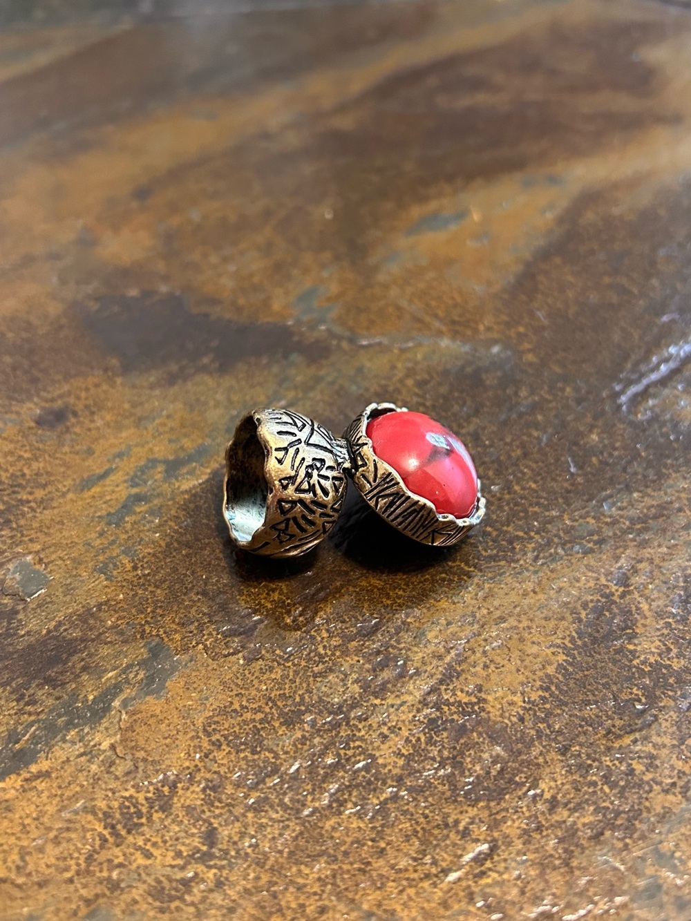Red Stone Statement Ring - Women's Fashion Jewelry - Picture 10 of 10